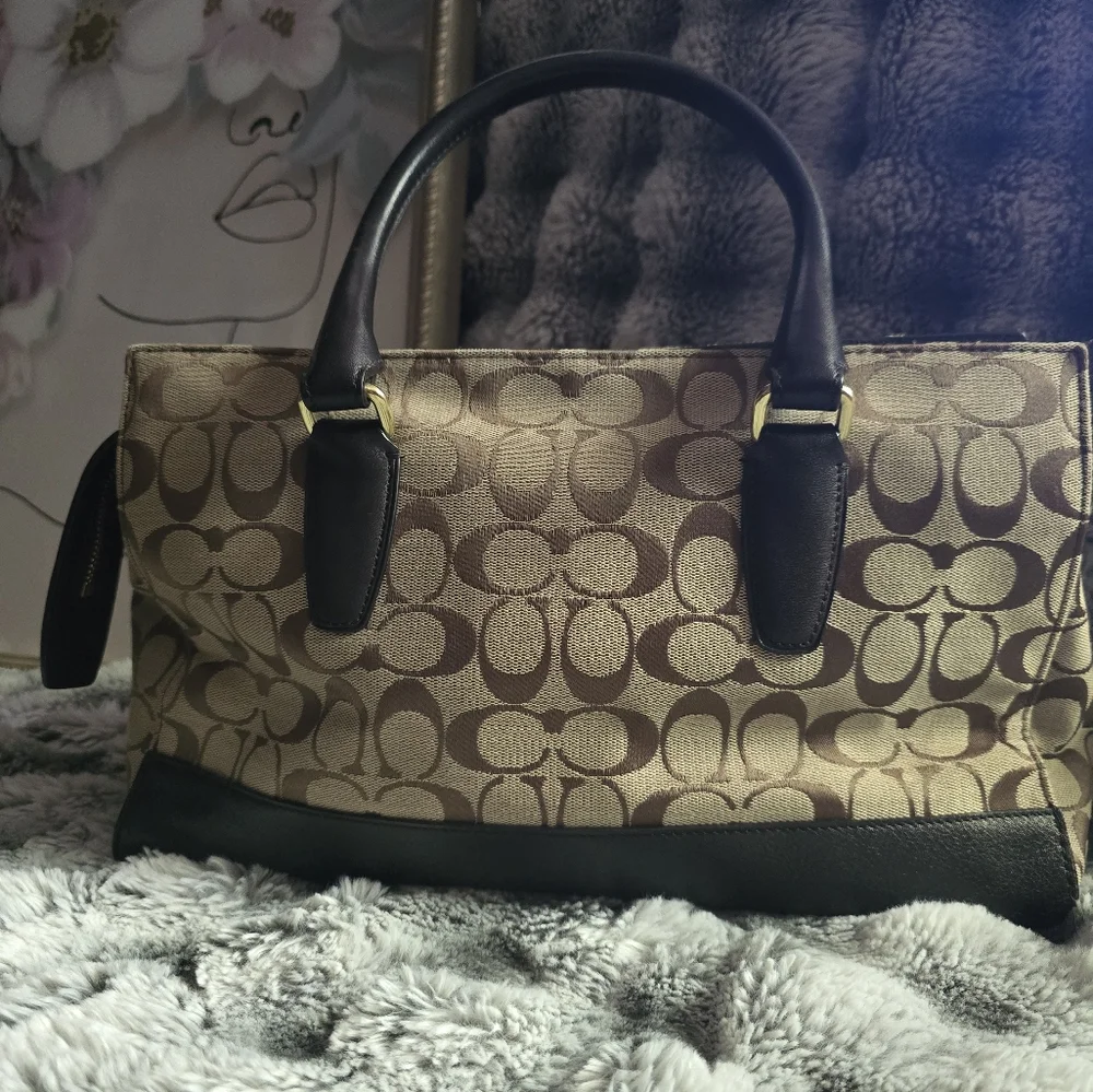 Coach Brown and Tan Legacy Bag and Matching Wallet - Picture 5 of 12